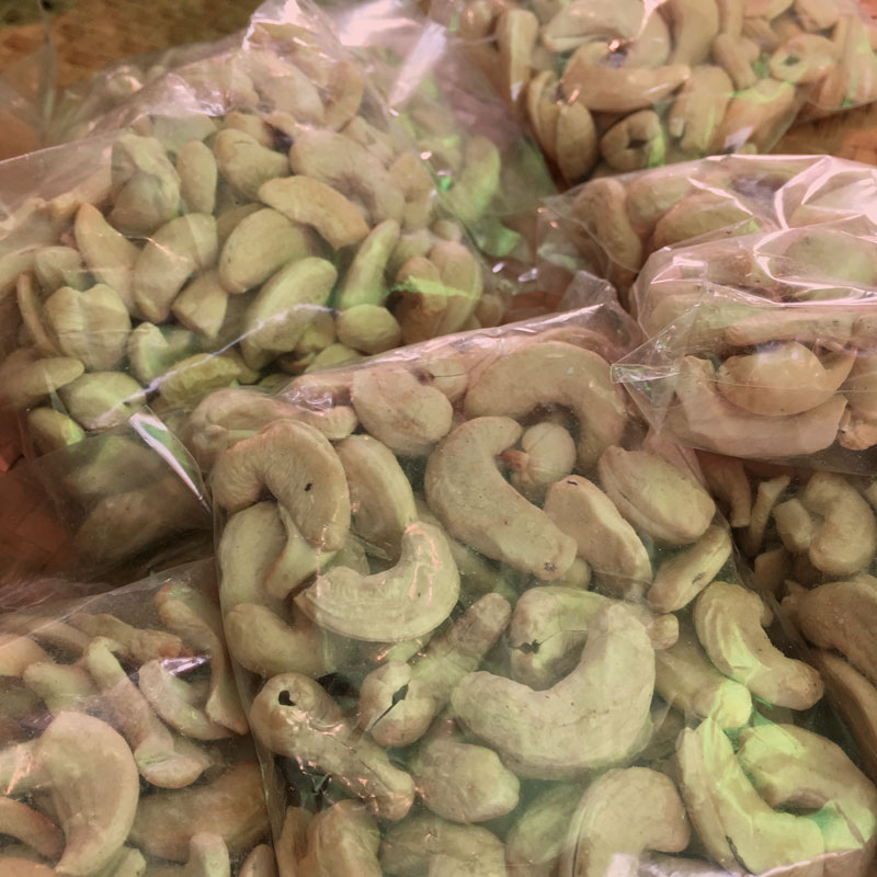 Cashew Nuts/Semilla Marañón